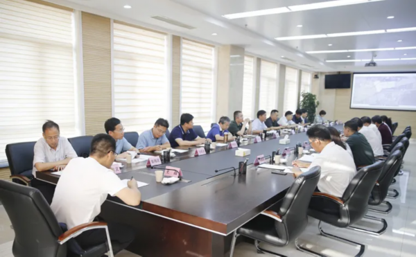 东营市检察院党组理论学习中心组走进黄三角农高区开展专题调研学习